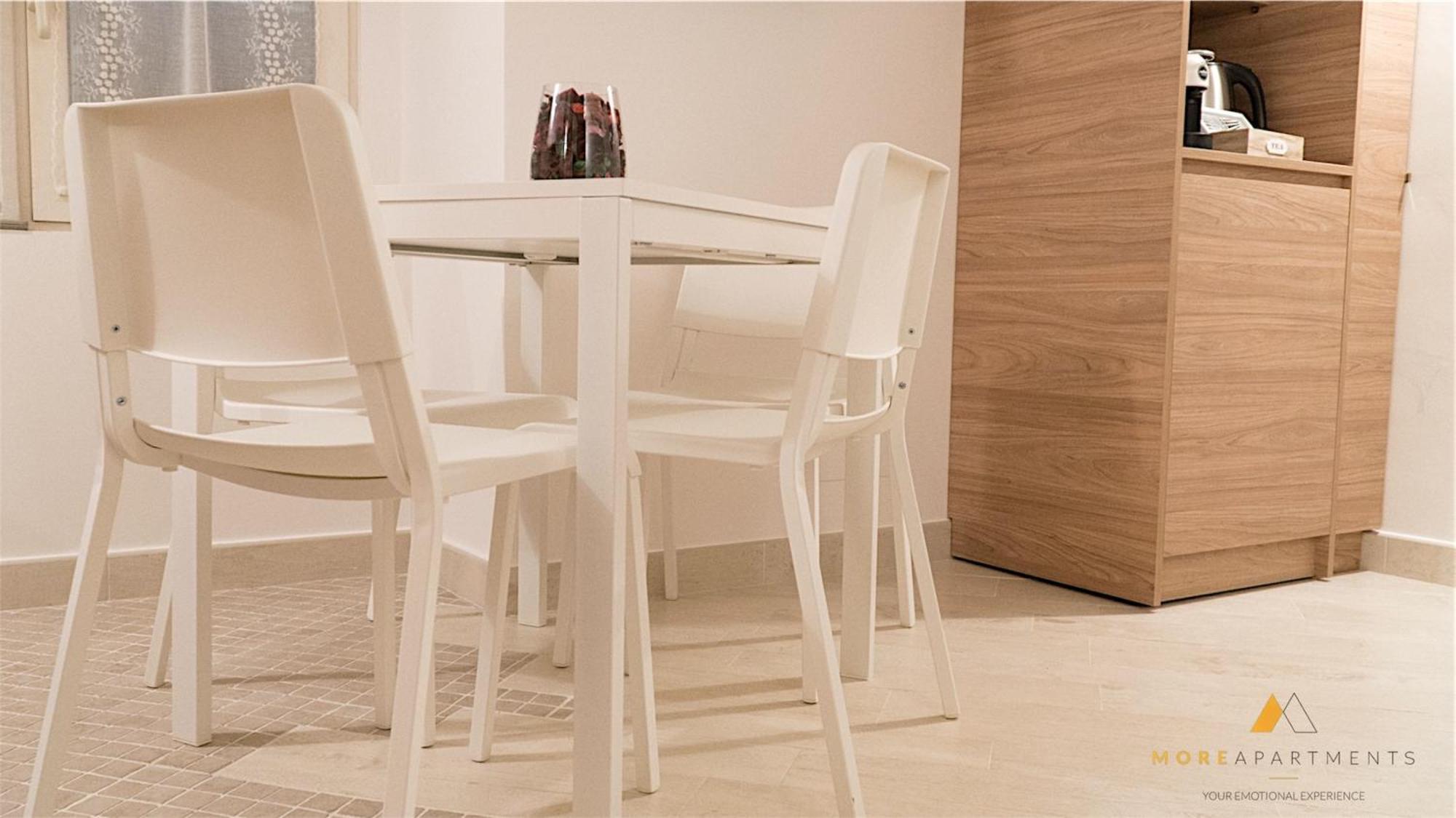 More Apartments Il Ferrarese Барі Екстер'єр фото