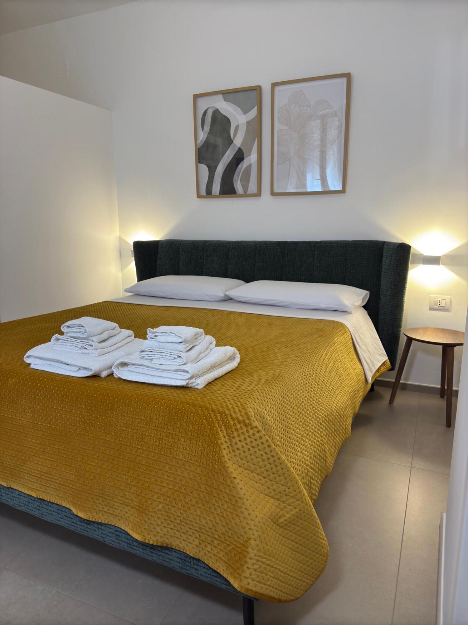 More Apartments Il Ferrarese Барі Екстер'єр фото