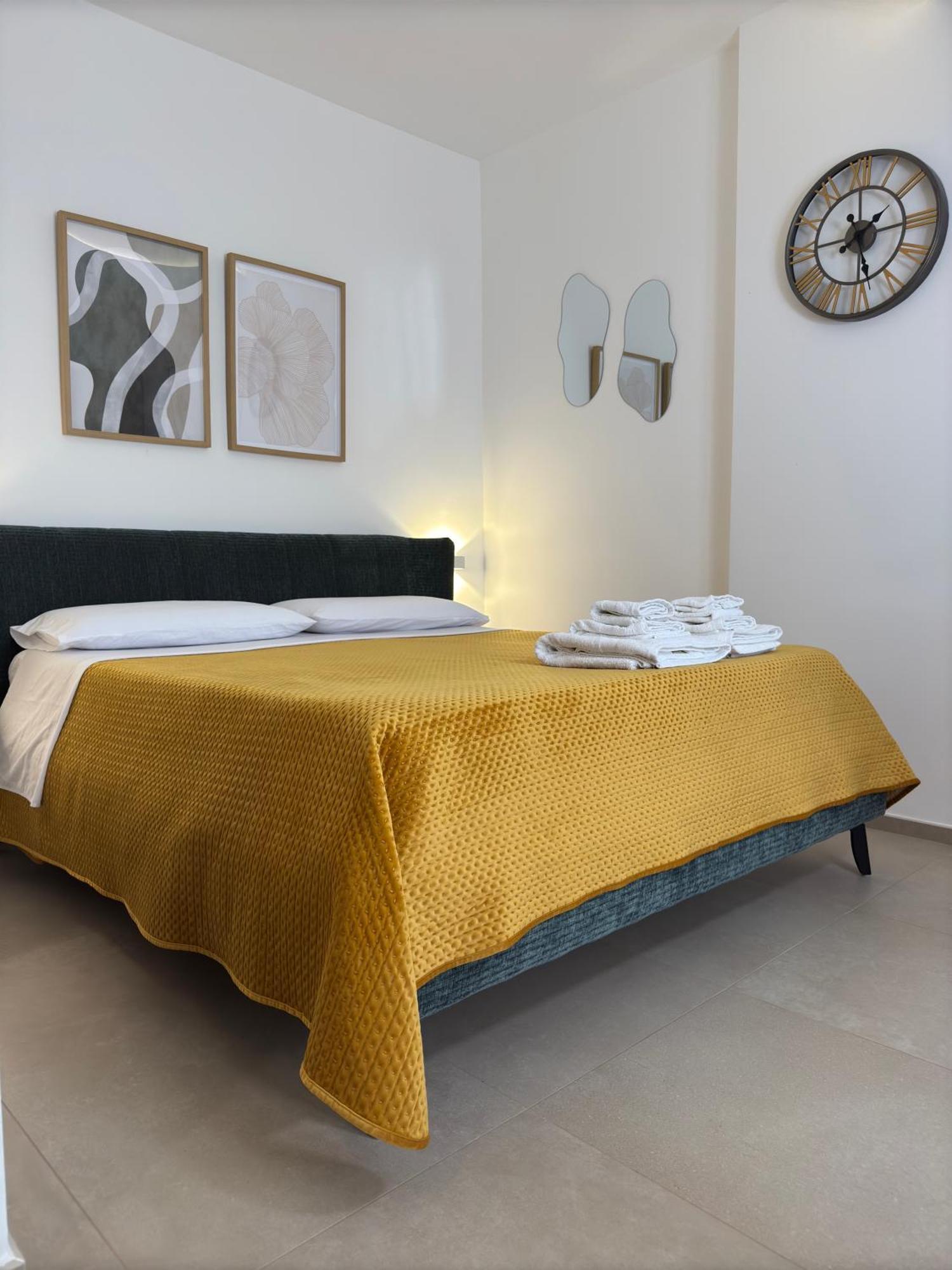 More Apartments Il Ferrarese Барі Екстер'єр фото